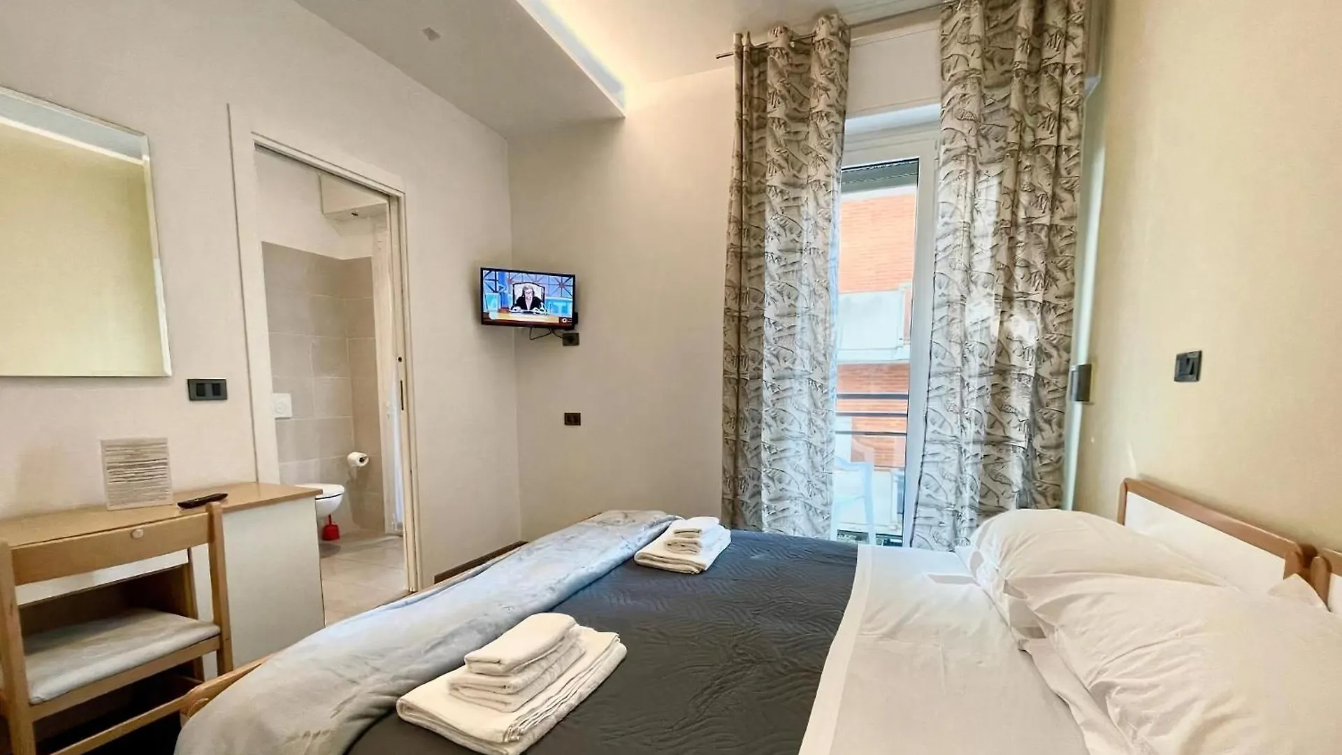 Hotel Quisisana Riccione 2*,  Itália
